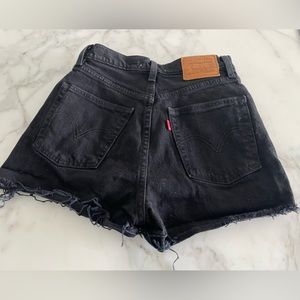 Levis Black Ribcage Short